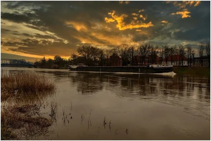 Abendstimmung an der Weser bei Berne